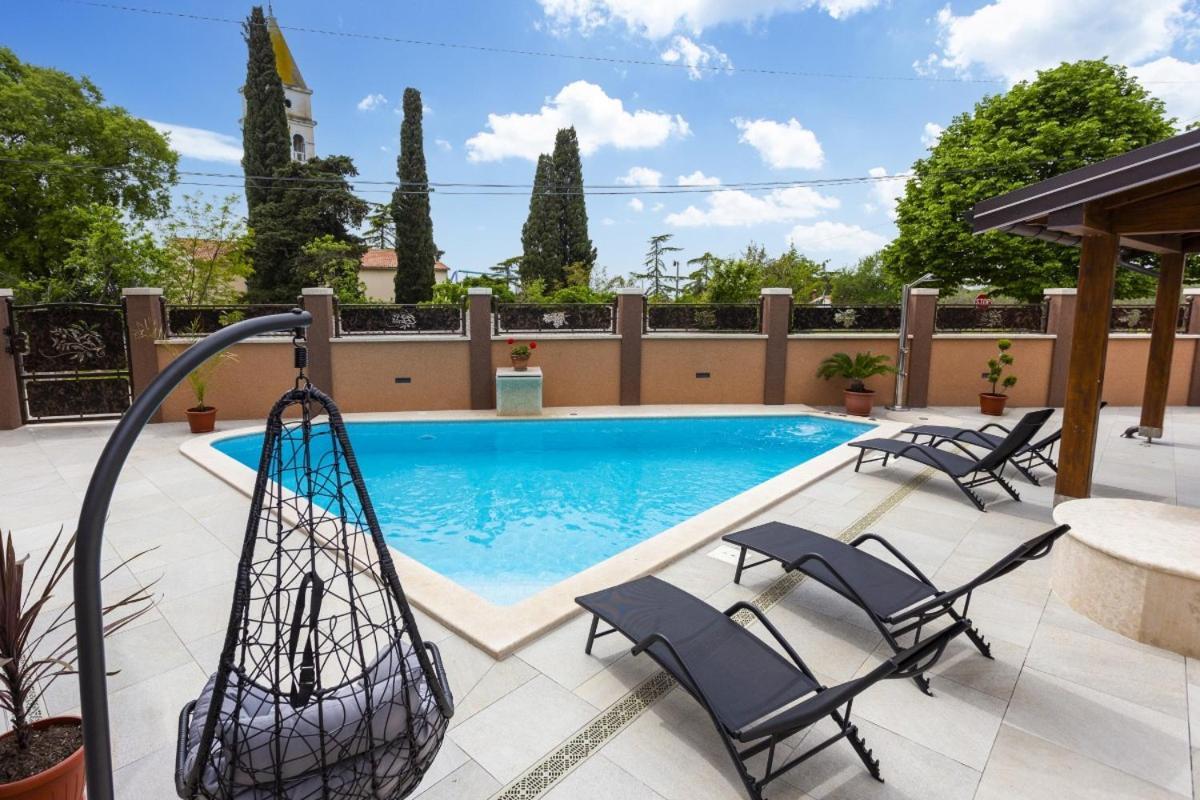 Villa Vita In Porec - Haus Fuer 6-8 Personen Kaštelir Exterior foto
