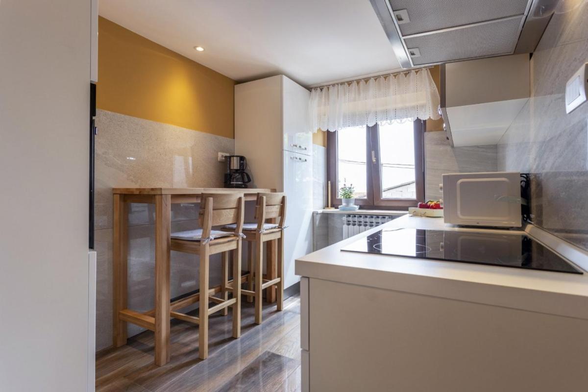 Villa Vita In Porec - Haus Fuer 6-8 Personen Kaštelir Exterior foto